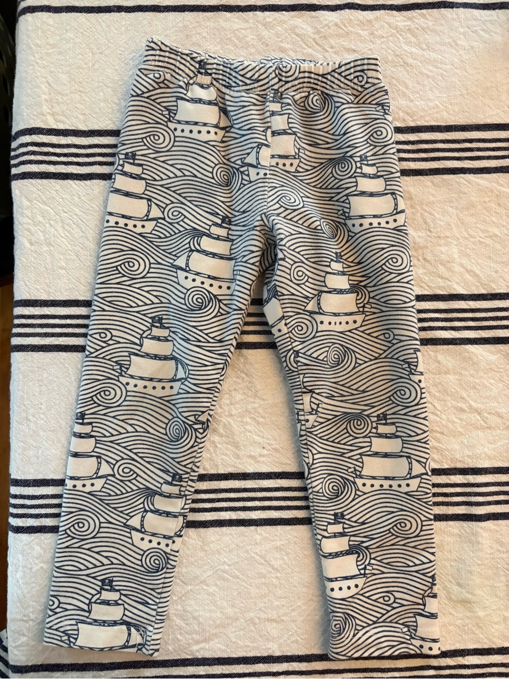 Winter Water Factory Sailboat Print Kids Leggings